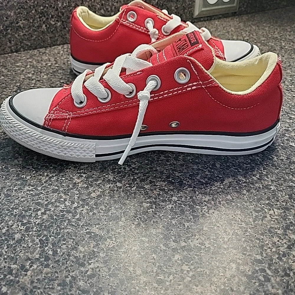 Converse all stars